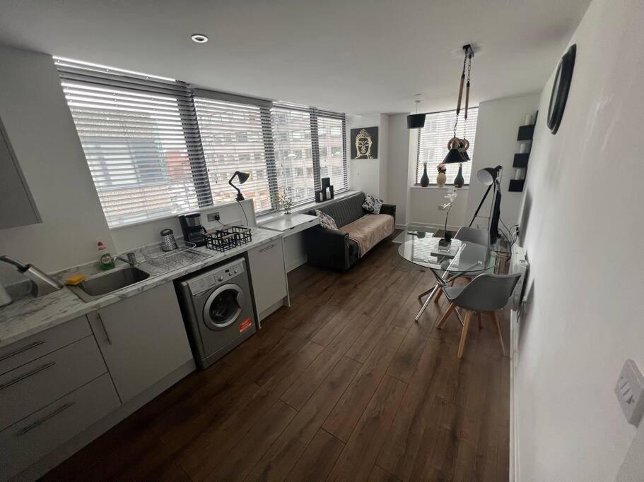 Luxury Chic Apartment Liverpool
